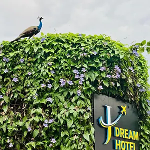  Bed & Breakfast Airport J Dream